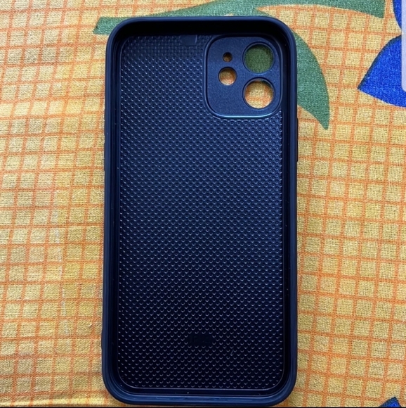 Iphone 12 case - Picture 2 of 2